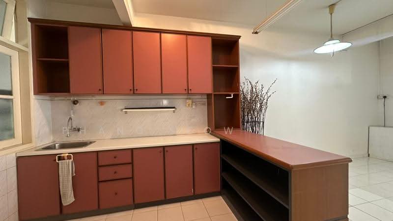 Apartment for Sale at Golden Showers (Kondo Ruby) - Phang Seow Ling - Kitchen - PropertyGuru.com.my
