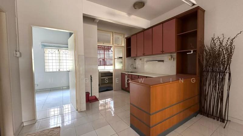 Apartment for Sale at Golden Showers (Kondo Ruby) - Phang Seow Ling - Kitchen - PropertyGuru.com.my