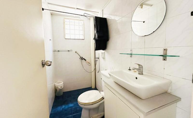 Apartment for Sale at Golden Showers (Kondo Ruby) - Phang Seow Ling - Bathroom - PropertyGuru.com.my