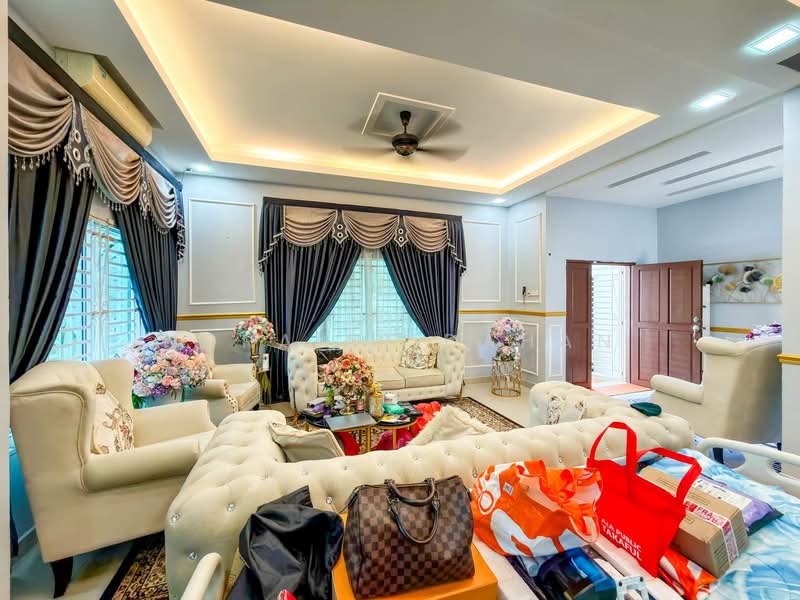 Rumah Teres 2 Tingkat untuk Dijual di Semenyih (Selangor) - Noraini Dahan - Living Room - PropertyGuru.com.my