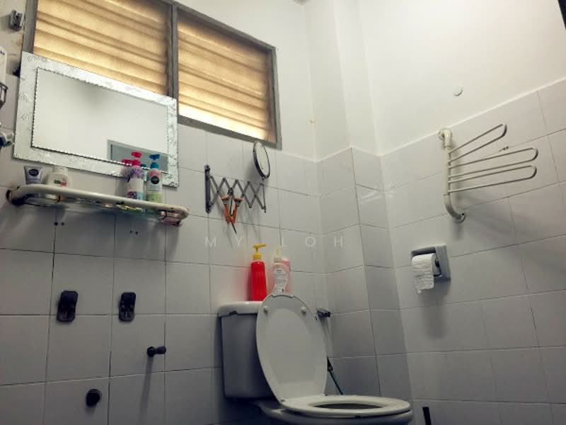 2-storey Terraced House for Sale in Selayang (Selangor) - MY Loh - Bathroom - PropertyGuru.com.my