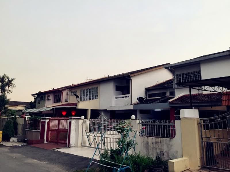 2-storey Terraced House for Sale in Selayang (Selangor) - MY Loh - Exterior - PropertyGuru.com.my