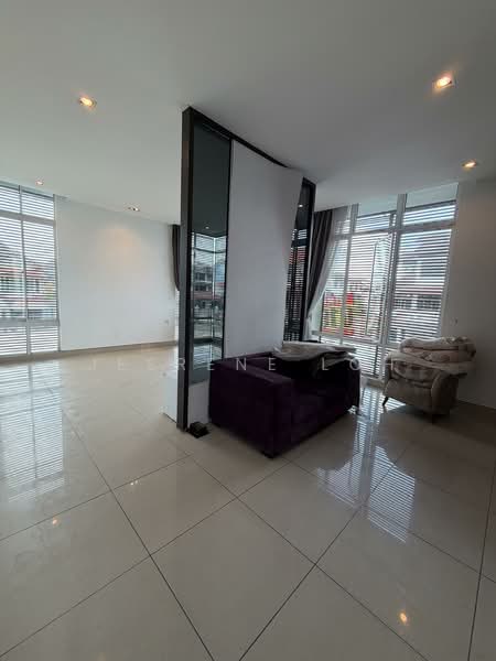 Bungalow for Rent in Johor Bahru (Johor) - Jesrene Loh - Living Room - PropertyGuru.com.my