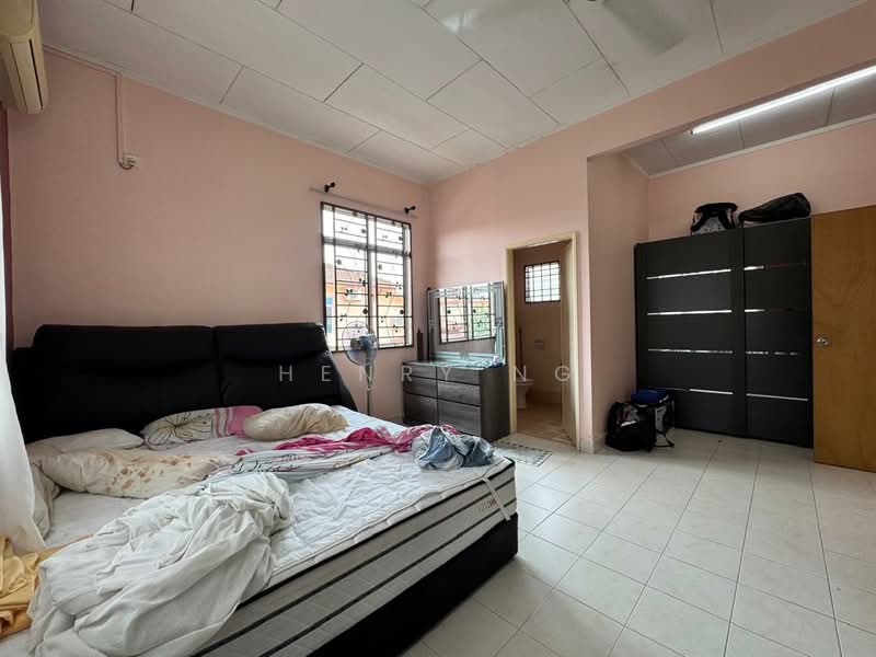 Bandar Puteri Jaya untuk Untuk Dijual - RM 458,000, Apr 2026 - Bedroom - PropertyGuru.com.my