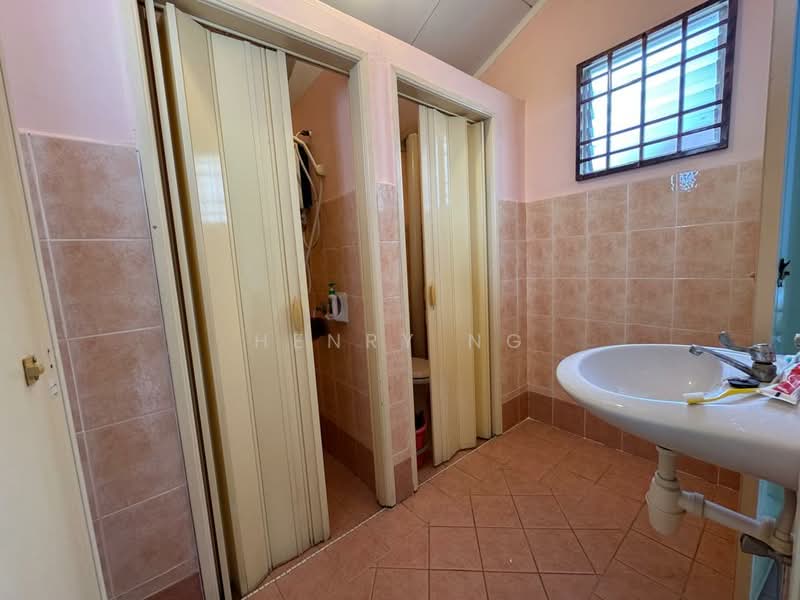 Bandar Puteri Jaya untuk Untuk Dijual - RM 458,000, Apr 2026 - Bathroom - PropertyGuru.com.my