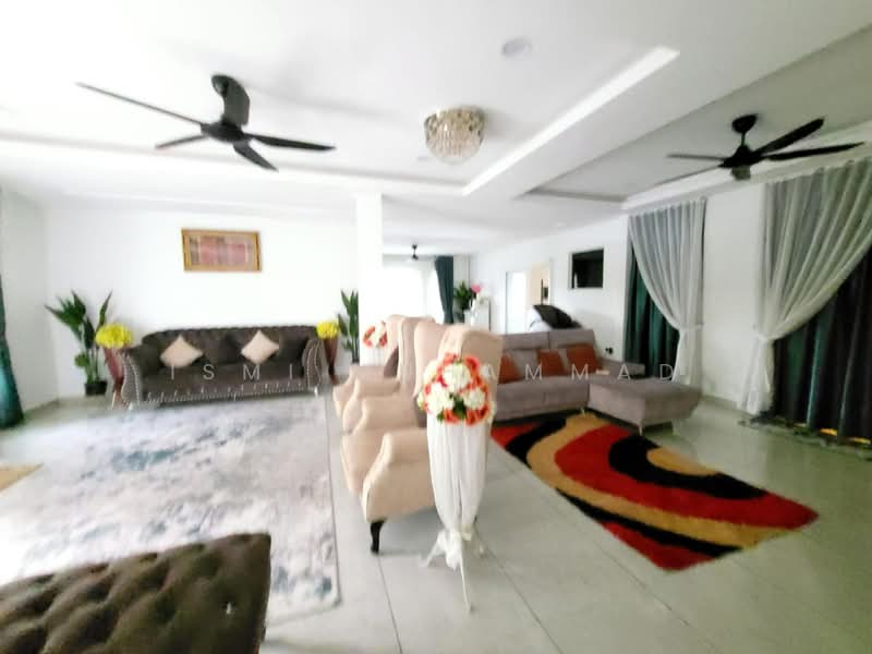 Rumah Teres 2 Tingkat untuk Dijual di Bandar Sri Sendayan (Negeri Sembilan) - Ismi Muhammad - Living Room - PropertyGuru.com.my
