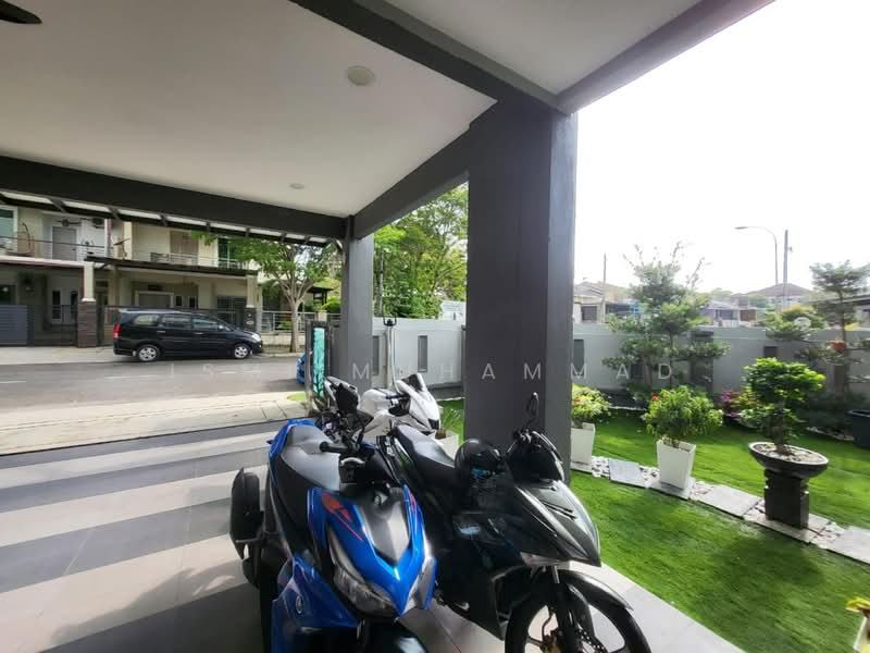 Rumah Teres 2 Tingkat untuk Dijual di Bandar Sri Sendayan (Negeri Sembilan) - Ismi Muhammad - Exterior - PropertyGuru.com.my
