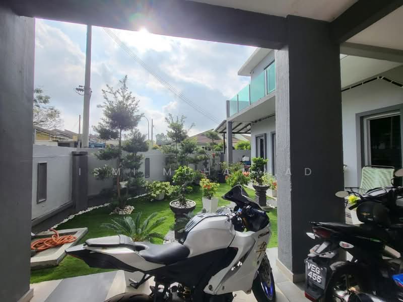 Rumah Teres 2 Tingkat untuk Dijual di Bandar Sri Sendayan (Negeri Sembilan) - Ismi Muhammad - Exterior - PropertyGuru.com.my