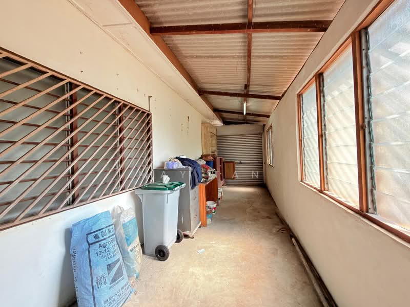 2-storey Terraced House for Sale in Taman Kluang Barat (Kluang) - May Tan - Corridor - PropertyGuru.com.my