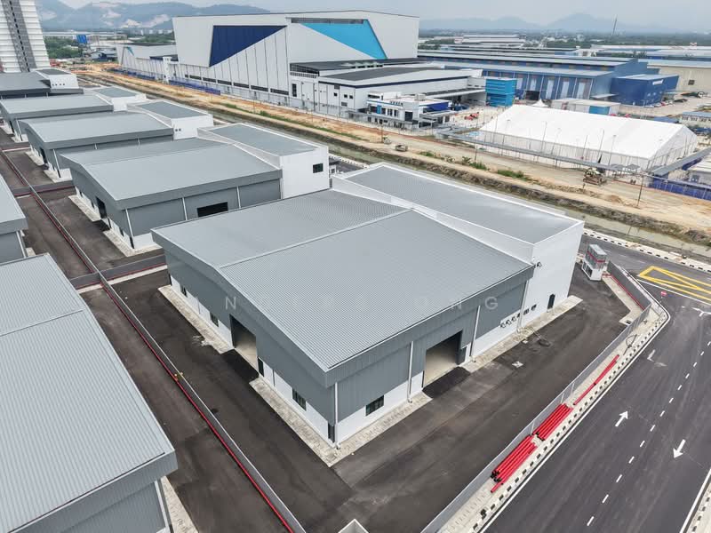 New 1.5 Storey Detached Factory Valdor Industrial Area - 4