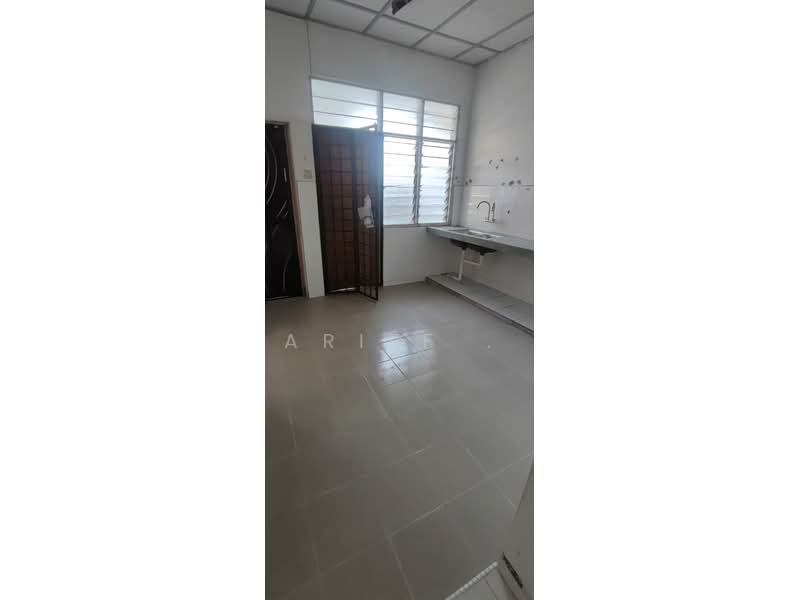 1-storey Terraced House for Sale in Taman Permint Jaya (Cenering) - Ariff . - Kitchen - PropertyGuru.com.my