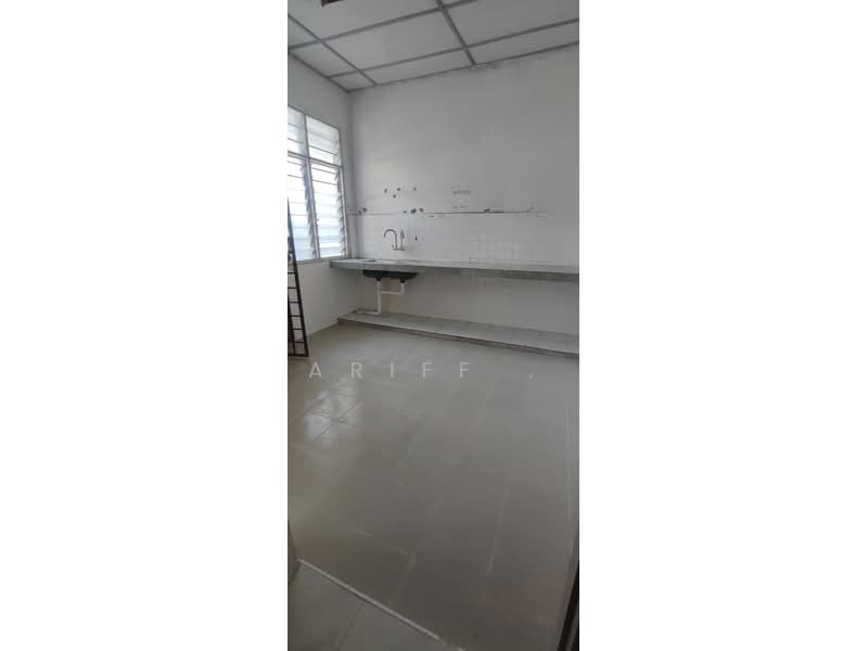 1-storey Terraced House for Sale in Taman Permint Jaya (Cenering) - Ariff . - Kitchen - PropertyGuru.com.my