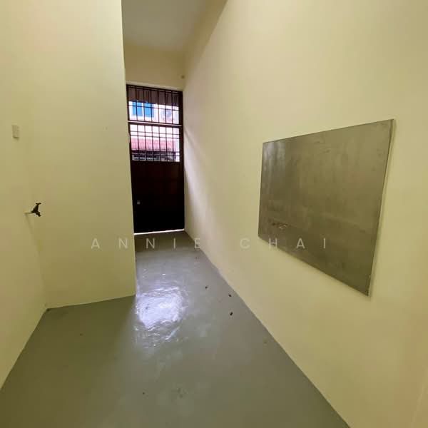 Rumah Teres 2 Tingkat untuk Dijual di Taman Setia Indah (Tebrau) - Annie Chai - Interior - PropertyGuru.com.my