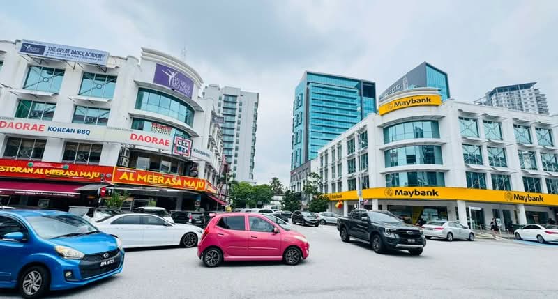 RARE POTENTIAL ENDLOT | FREEHOLD | MAINROAD FRONTAGE | PRIME LOCATION | BANDAR PUTERI PUCHONG SHOP - 1