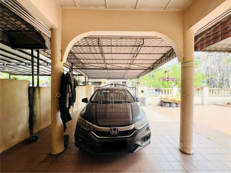 Seksyen 27 untuk Untuk Dijual - RM 695,000, Apr 2026 - Car Park - PropertyGuru.com.my