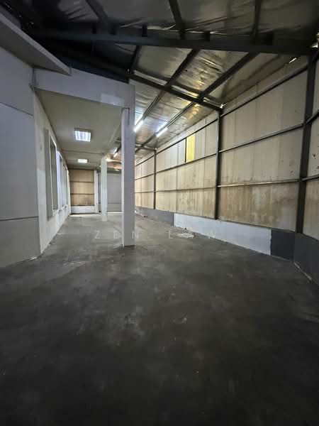 Kilang untuk Disewa di Puchong (Selangor) - Zen Law - Interior - PropertyGuru.com.my