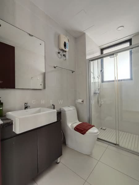 Condominium for Sale at Royal Strand @ Country Garden Danga Bay - Chew Ping - Bathroom - PropertyGuru.com.my