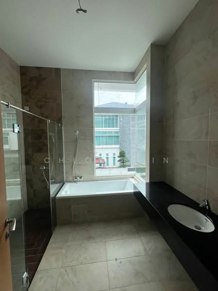 Bungalow for Sale in Straits View (Johor Bahru) - Chloe Chin - Bathroom - PropertyGuru.com.my