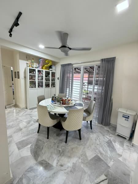 Rumah Teres 1 Tingkat untuk Dijual di Selayang (Selangor) - MY Loh - Dining Room - PropertyGuru.com.my