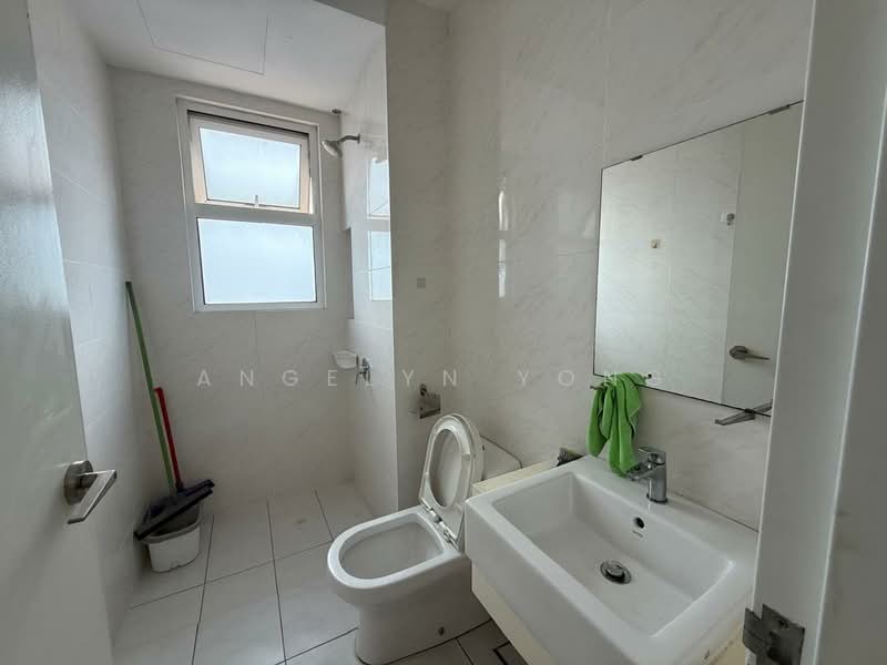Servis Apartment untuk Disewa di Eco Sky - Angelyn Yong - Bathroom - PropertyGuru.com.my
