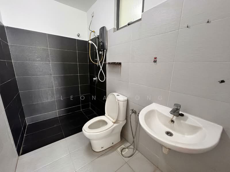 Kondominium untuk Dijual di X2 Residency - Leona Wong - Bathroom - PropertyGuru.com.my