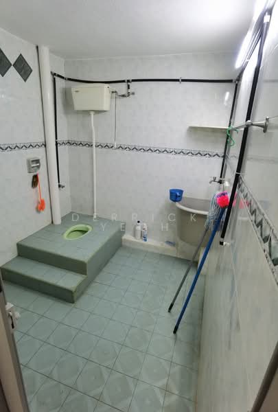 Rumah Teres 1 Tingkat untuk Dijual di Ayer Itam (Penang) - Derrick Yeoh - Bathroom - PropertyGuru.com.my