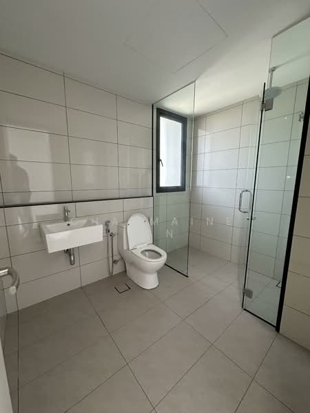 Servis Apartment untuk Dijual di Duta Park Residences - Charmaine Tan - Bathroom - PropertyGuru.com.my