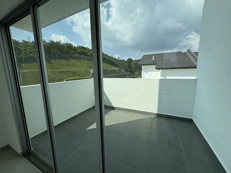 3-storey Terraced House for Sale in Bandar Gamuda Gardens (Rawang) - KAI . - Balcony - PropertyGuru.com.my