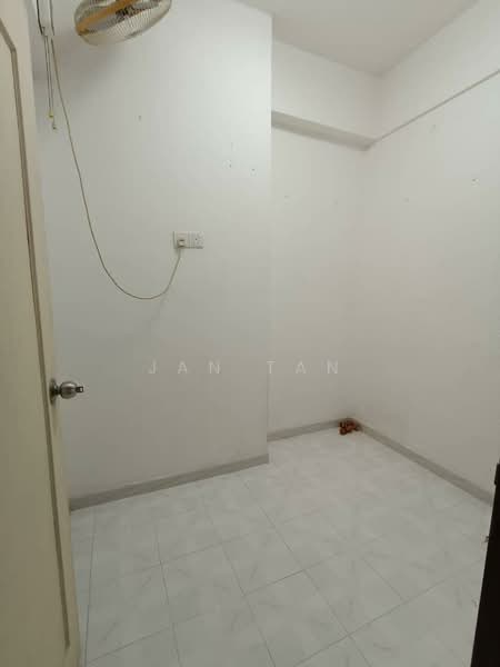 Condominium for Sale at Twin Towers - Jan Tan - Interior - PropertyGuru.com.my
