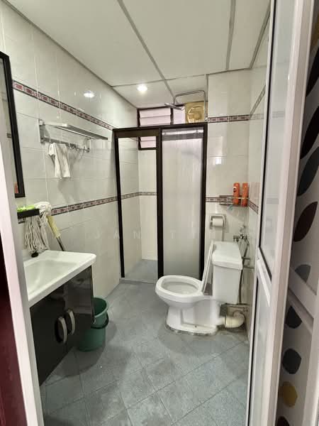Condominium for Sale at Twin Towers - Jan Tan - Bathroom - PropertyGuru.com.my