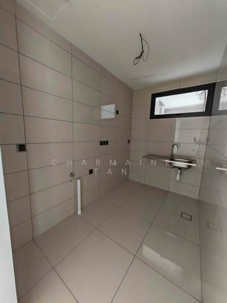 Servis Apartment untuk Dijual di Duta Park Residences - Charmaine Tan - Kitchen - PropertyGuru.com.my