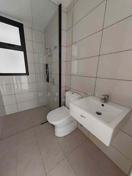 Servis Apartment untuk Dijual di Duta Park Residences - Charmaine Tan - Bathroom - PropertyGuru.com.my