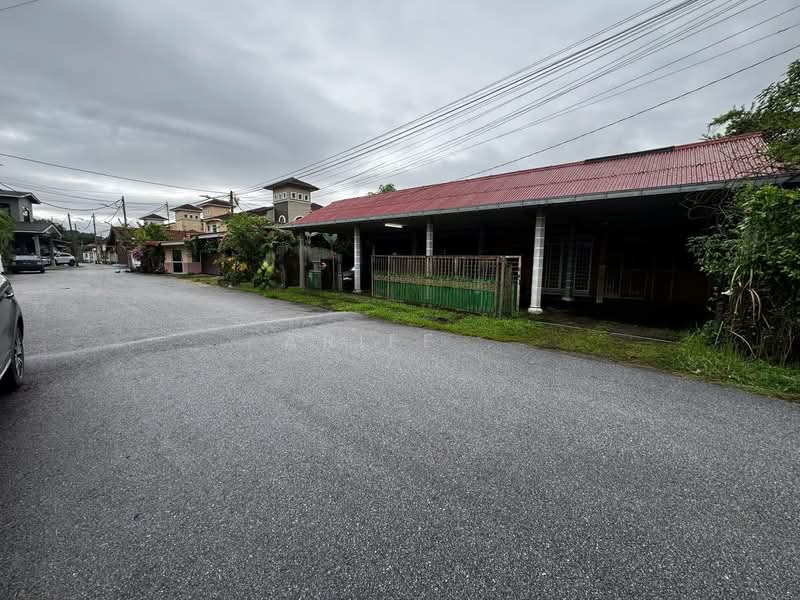 Kampung Batu Burok untuk Untuk Dijual - RM 369,000, Apr 2026 - Exterior - PropertyGuru.com.my