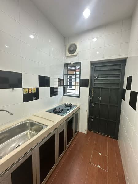 1-storey Terraced House for Rent in Taman JP Perdana (Johor Bahru) - Pooi Leen Voon - Kitchen - PropertyGuru.com.my