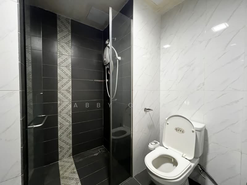 Service Residence for Rent at SOHO @ Empire City - Abby Chia - Bathroom - PropertyGuru.com.my