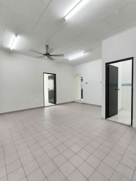 Johor Bahru , Taman Sentosa untuk Untuk Dijual - RM 1,350,000, Apr 2026 - Living Room - PropertyGuru.com.my