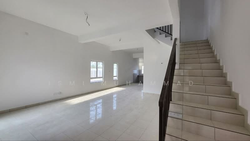 pinggiran bayu untuk Untuk Dijual - RM 550,000, Apr 2026 - Living Room - PropertyGuru.com.my