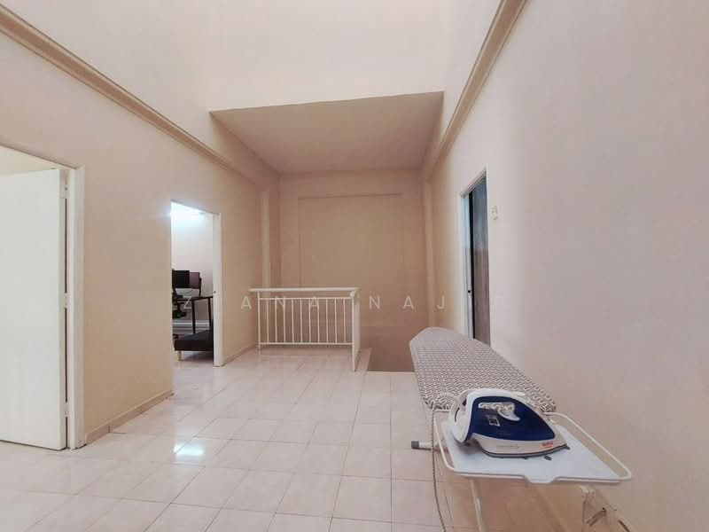 2-storey Terraced House for Rent in Bukit Bandaraya (Shah Alam) - Ziana Najib - Corridor - PropertyGuru.com.my