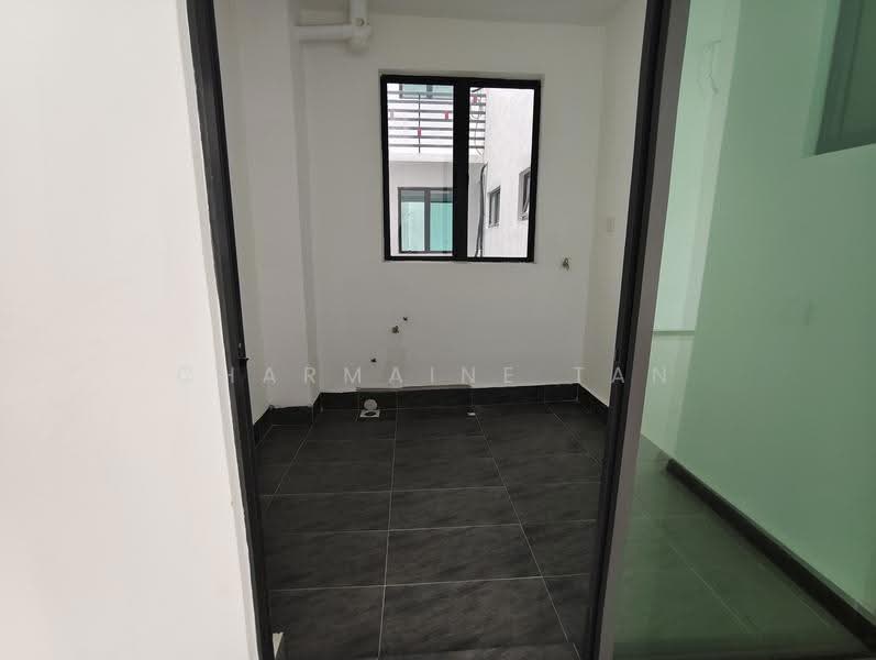 Condominium for Sale at Mulberi - Charmaine Tan - Bathroom - PropertyGuru.com.my