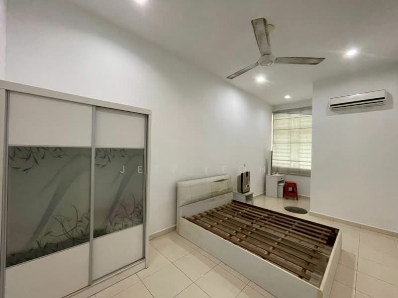 Taman Arowana untuk Untuk Dijual - RM 579,000, Apr 2026 - Bedroom - PropertyGuru.com.my