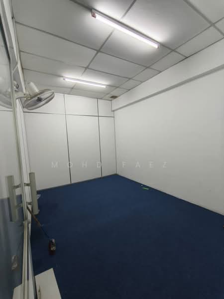 Shop for Sale in Taman Bukit Kempas (Tampoi) - Mohd Faez - Interior - PropertyGuru.com.my