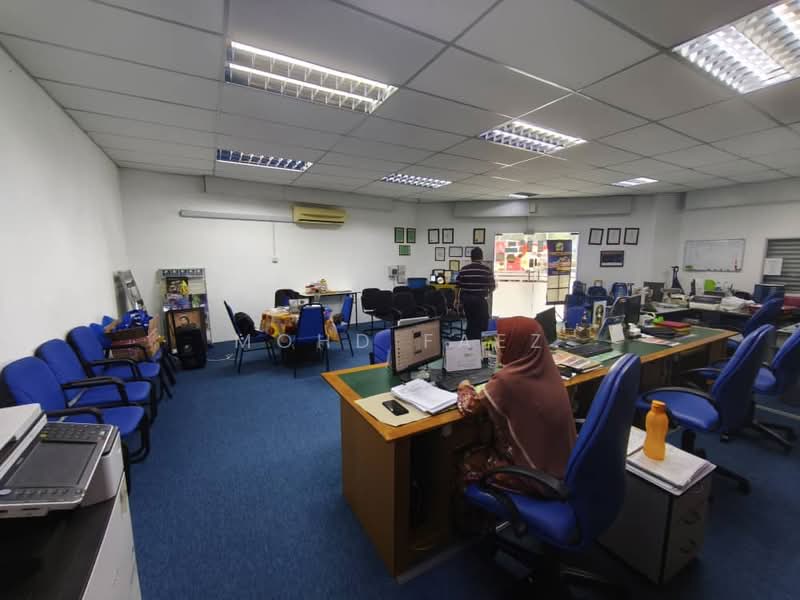 Shop for Sale in Taman Bukit Kempas (Tampoi) - Mohd Faez - Interior - PropertyGuru.com.my