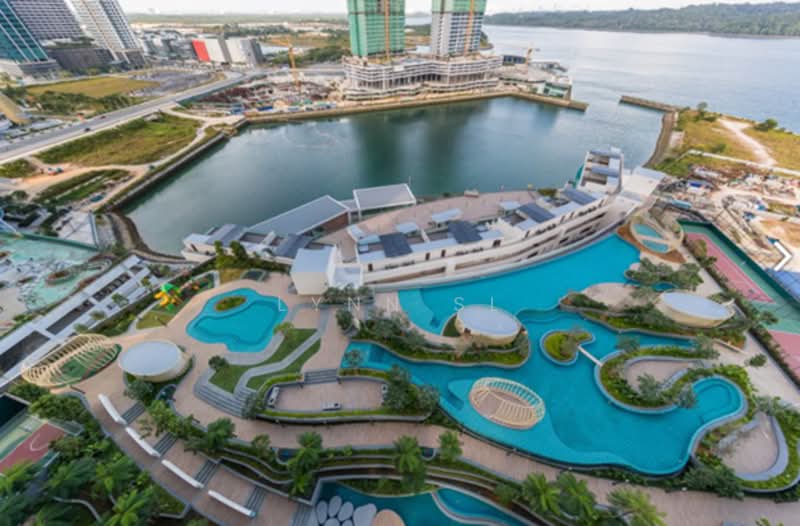 Puteri Cove Residences untuk Untuk Dijual - RM 920,000, Apr 2026 - Pool - PropertyGuru.com.my