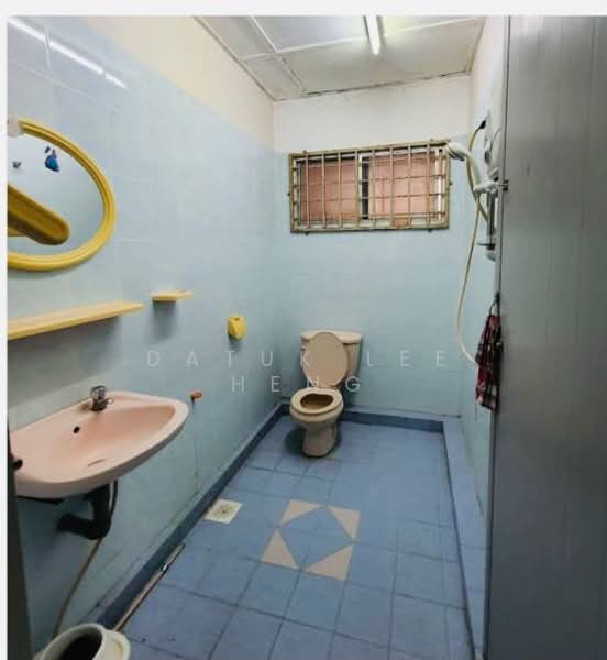Apartment for Rent at Le Courts Desa Tambun - Datuk Lee Heng - Bathroom - PropertyGuru.com.my