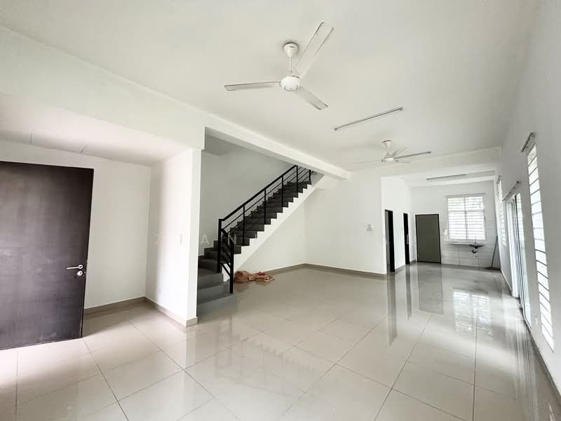 Taman Pelangi Semenyih 2 untuk Untuk Dijual - RM 620,000, Apr 2026 - Interior - PropertyGuru.com.my