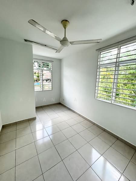 Taman Pelangi Semenyih 2 untuk Untuk Dijual - RM 620,000, Apr 2026 - Interior - PropertyGuru.com.my