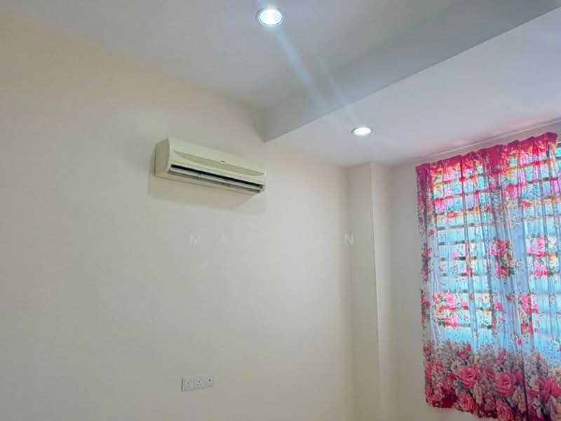 Taman Sri Kluang untuk Untuk Dijual - RM 560,000, Apr 2026 - Interior - PropertyGuru.com.my