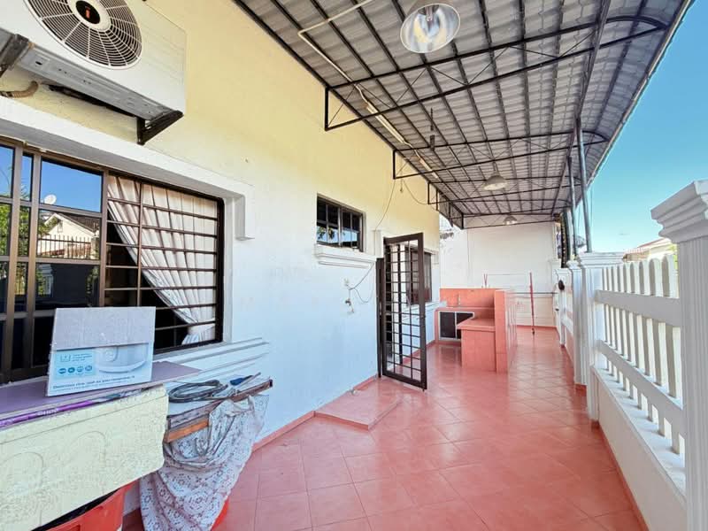 Taman Sri Kluang untuk Untuk Dijual - RM 560,000, Apr 2026 - Exterior - PropertyGuru.com.my