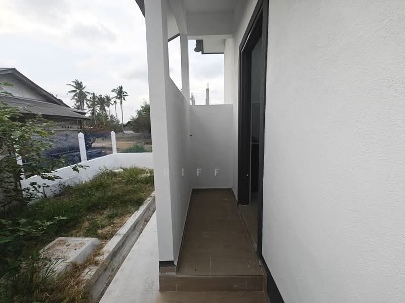 Semi-Detached House for Sale in Kampung Sura Gate (Kuala Dungun) - Ariff . - Exterior - PropertyGuru.com.my