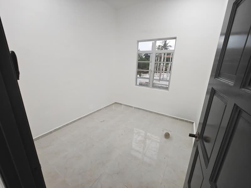 Semi-Detached House for Sale in Kampung Sura Gate (Kuala Dungun) - Ariff . - Interior - PropertyGuru.com.my